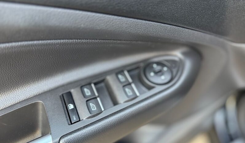 FORD Kuga  | 4×4 (stały) | Automatyczna | 182 KM | Czarny full