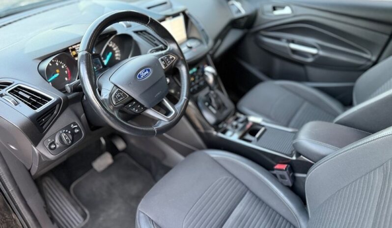 FORD Kuga  | 4×4 (stały) | Automatyczna | 182 KM | Czarny full