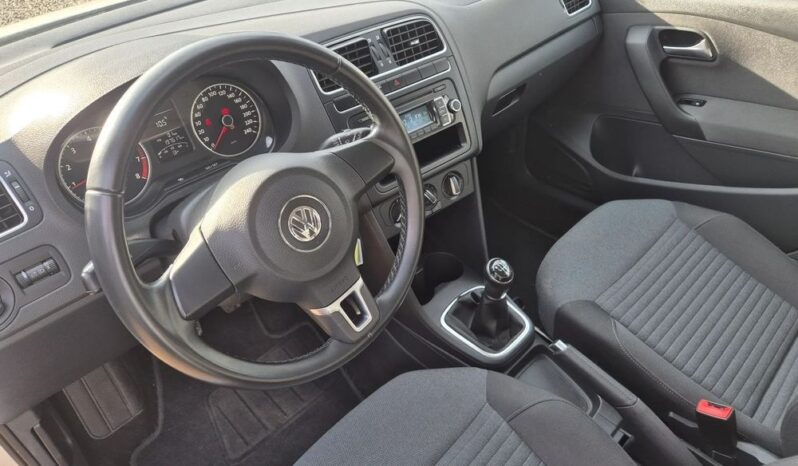 VOLKSWAGEN Polo  | FWD (przód) | Manualna | 90 KM | Srebrny full