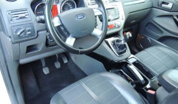 FORD Kuga  | 4×4 (doł. ręcznie) | Manualna | 140 KM | Biały full