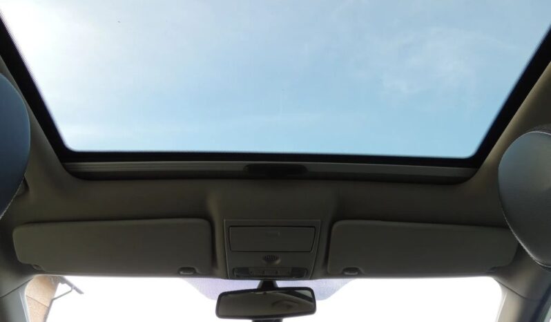 FORD Kuga  | 4×4 (doł. ręcznie) | Manualna | 140 KM | Biały full