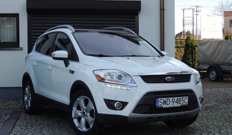FORD Kuga  | 4×4 (doł. ręcznie) | Manualna | 140 KM | Biały full