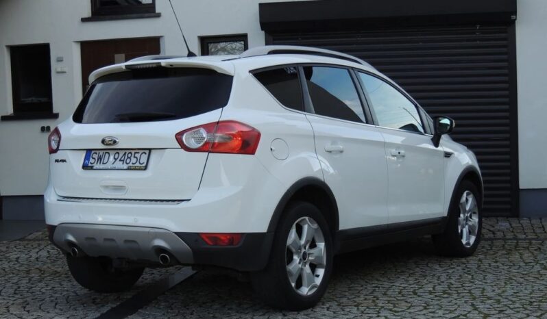 FORD Kuga  | 4×4 (doł. ręcznie) | Manualna | 140 KM | Biały full
