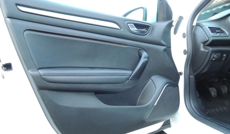 RENAULT Megane  | FWD (przód) | Manualna | 115 KM | Biały full