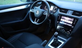 SKODA Octavia  | FWD (przód) | Manualna | 150 KM | Biały full