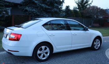 SKODA Octavia  | FWD (przód) | Manualna | 150 KM | Biały full