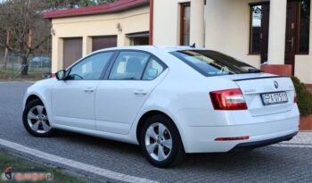 SKODA Octavia  | FWD (przód) | Manualna | 150 KM | Biały full