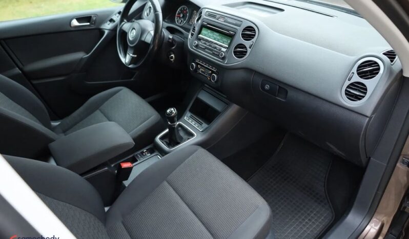 VOLKSWAGEN Tiguan  | FWD (przód) | Manualna | 122 KM | Brązowy full