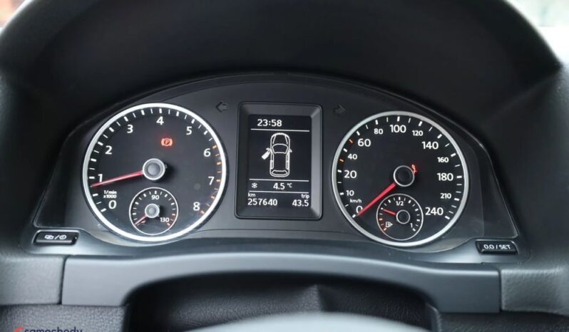 VOLKSWAGEN Tiguan  | FWD (przód) | Manualna | 122 KM | Brązowy full