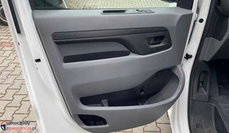 OPEL Vivaro | FWD (przód) | Manualna | 120 KM | Biały full