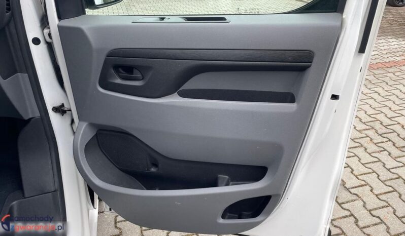 OPEL Vivaro | FWD (przód) | Manualna | 120 KM | Biały full