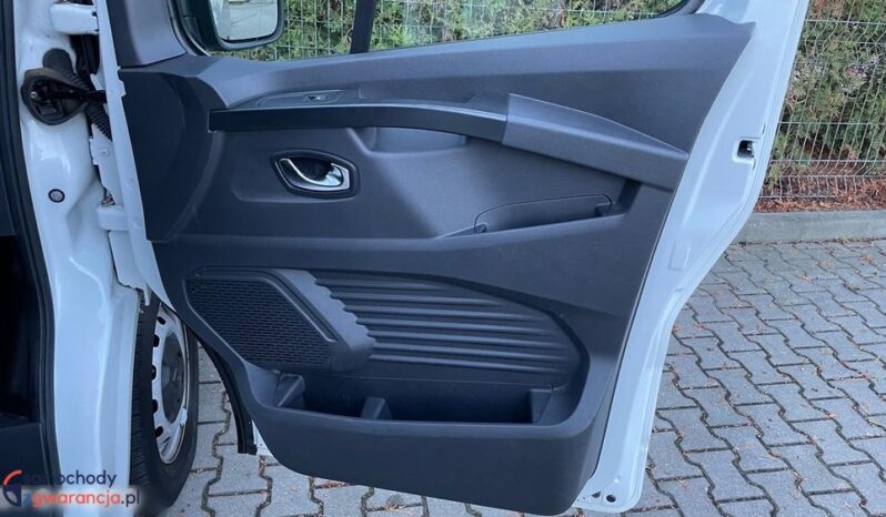 RENAULT Trafic  | FWD (przód) | Manualna | 150 KM | Biały full