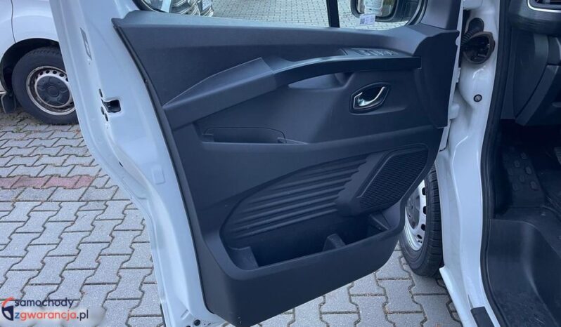 RENAULT Trafic  | FWD (przód) | Manualna | 150 KM | Biały full