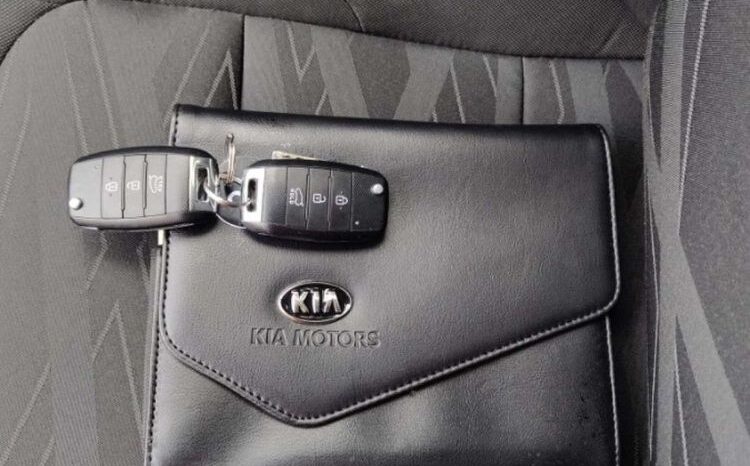 KIA Ceed  | FWD (przód) | Manualna | 110 KM | Czarny full