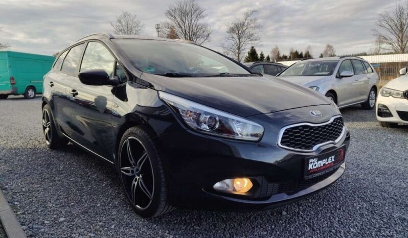 KIA Ceed  | FWD (przód) | Manualna | 110 KM | Czarny full