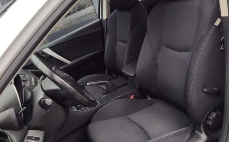 MAZDA 3  | FWD (przód) | Manualna | 105 KM | Biały full