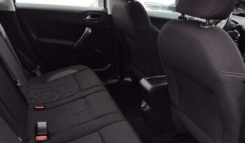 PEUGEOT 2008  | FWD (przód) | Manualna | 110 KM | Szary full