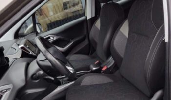 PEUGEOT 2008  | FWD (przód) | Manualna | 110 KM | Szary full