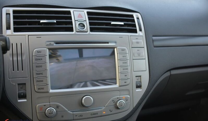 FORD Kuga  | FWD (przód) | Manualna | 140 KM | Inny kolor full