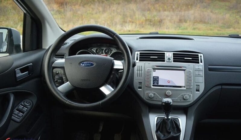 FORD Kuga  | FWD (przód) | Manualna | 140 KM | Inny kolor full