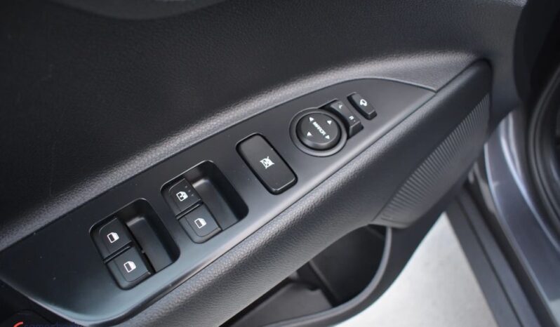 KIA Stonic  | FWD (przód) | Manualna | 100 KM | Szary full