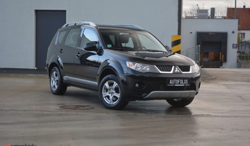 MITSUBISHI Outlander  | 4×4 (doł. ręcznie) | Manualna | 140 KM | Czarny full