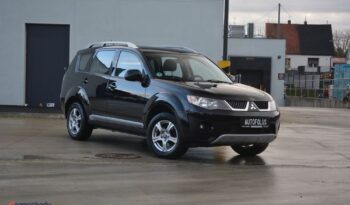 MITSUBISHI Outlander  | 4×4 (doł. ręcznie) | Manualna | 140 KM | Czarny full