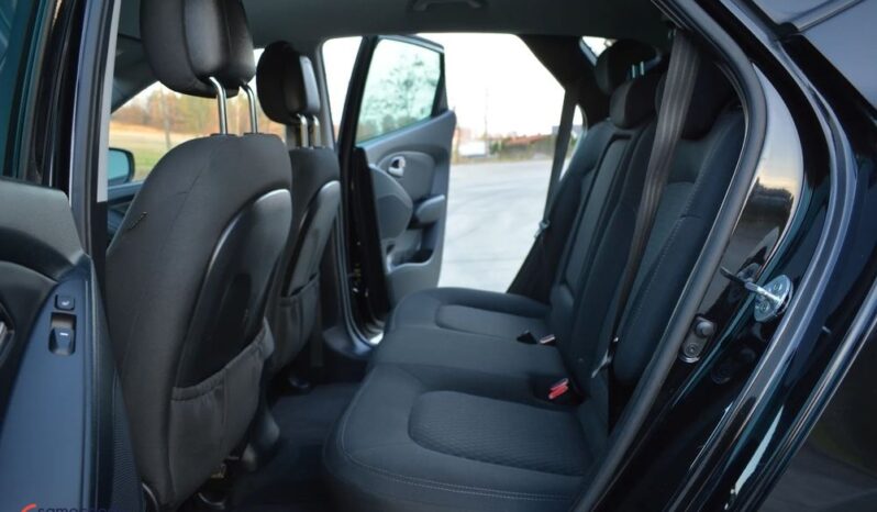 HYUNDAI ix35  | FWD (przód) | Manualna | 116 KM | Czarny full
