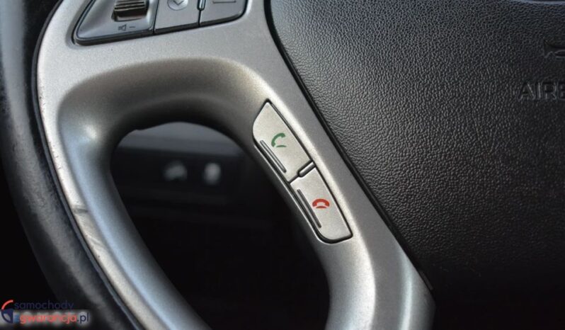 HYUNDAI ix35  | FWD (przód) | Manualna | 116 KM | Czarny full