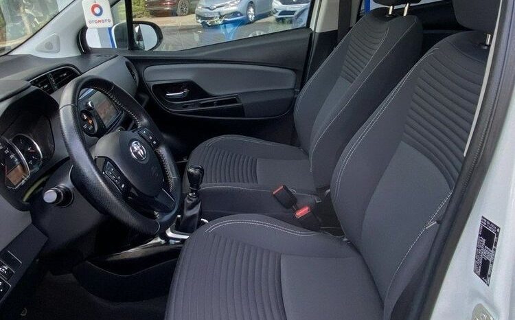 TOYOTA Yaris  | FWD (przód) | Manualna | 99 KM | Biały full