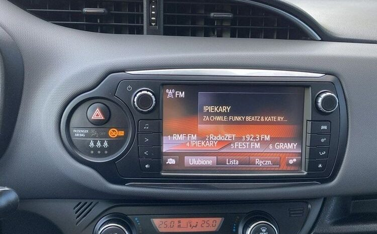 TOYOTA Yaris  | FWD (przód) | Manualna | 99 KM | Biały full