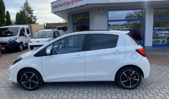 TOYOTA Yaris  | FWD (przód) | Manualna | 99 KM | Biały full