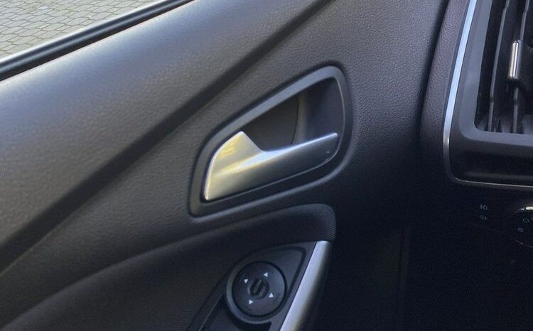 FORD Focus  | FWD (przód) | Manualna | 115 KM | Czarny full