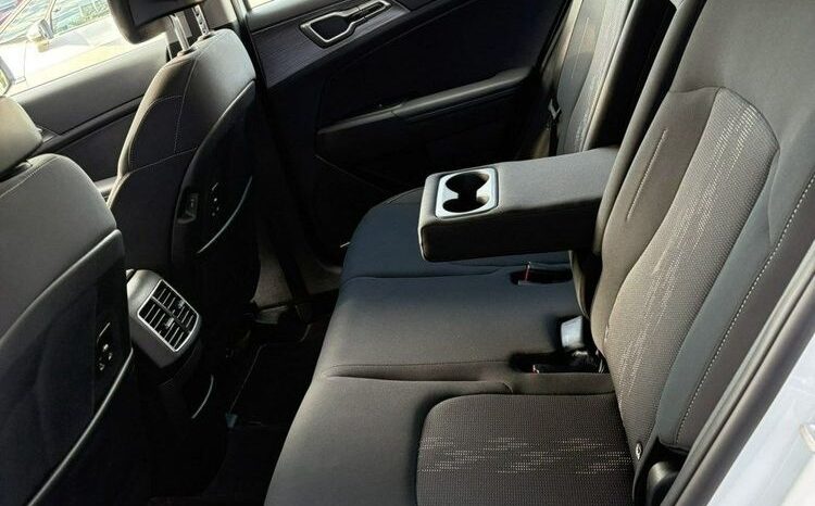 KIA Sportage  | FWD (przód) | Automatyczna | 136 KM | Biały full