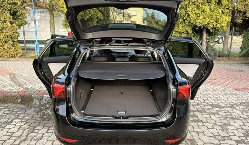 TOYOTA Avensis  | FWD (przód) | Manualna | 146 KM | Czarny full