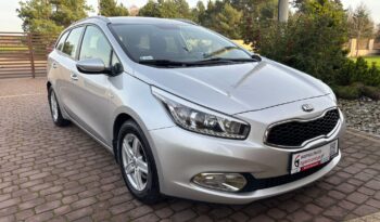 Kia Ceed  | Fwd (Przód) | Manualna | 135 Km | Srebrny