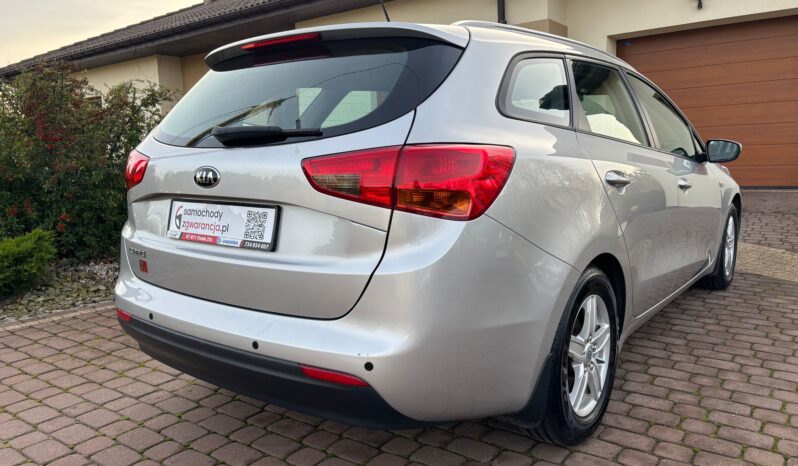 KIA Ceed  | FWD (przód) | Manualna | 135 KM | Srebrny full