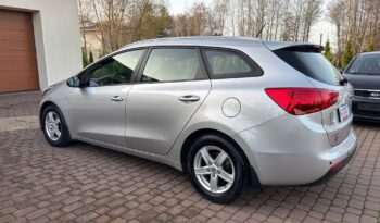 KIA Ceed  | FWD (przód) | Manualna | 135 KM | Srebrny full