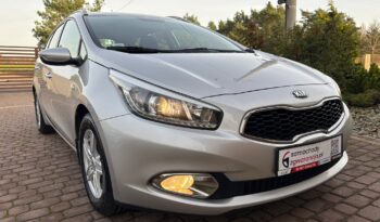 KIA Ceed  | FWD (przód) | Manualna | 135 KM | Srebrny full
