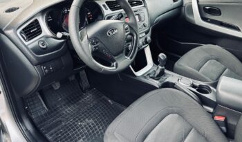 KIA Ceed  | FWD (przód) | Manualna | 135 KM | Srebrny full