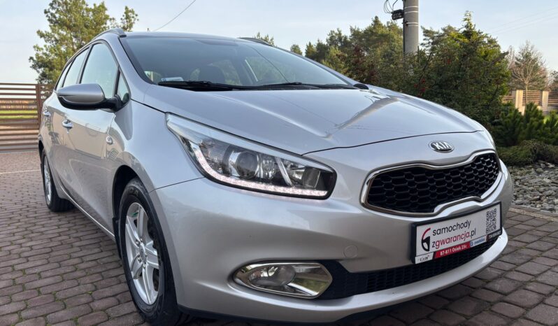 KIA Ceed  | FWD (przód) | Manualna | 135 KM | Srebrny full