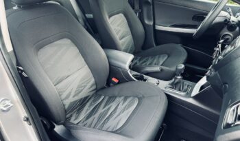 KIA Ceed  | FWD (przód) | Manualna | 135 KM | Srebrny full