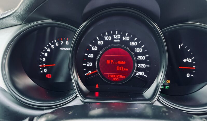 KIA Ceed  | FWD (przód) | Manualna | 135 KM | Srebrny full