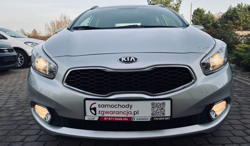 KIA Ceed  | FWD (przód) | Manualna | 135 KM | Srebrny full