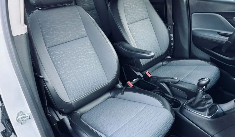 OPEL Mokka  | 4×4 (doł. automatycznie) | Manualna | 136 KM | Biały full