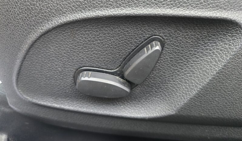 FORD Kuga  | 4×4 (stały) | Automatyczna | 163 KM | Inny kolor full