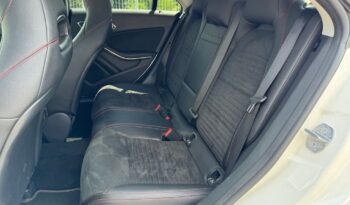 MERCEDES-BENZ CLA  | 4×4 (stały) | Automatyczna | 184 KM | Biały full