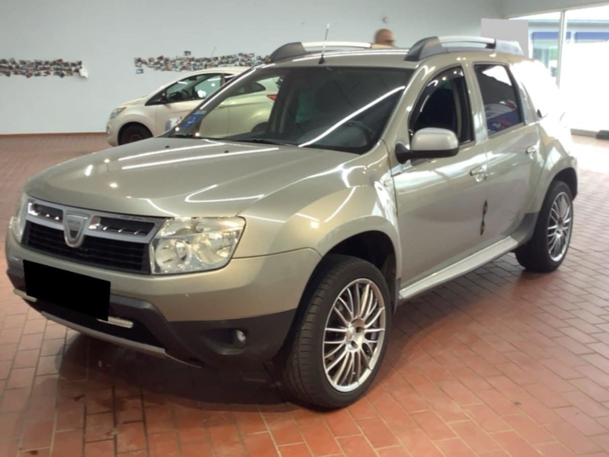 Dacia | 2011 | 1598Cm3 | 138815 Km