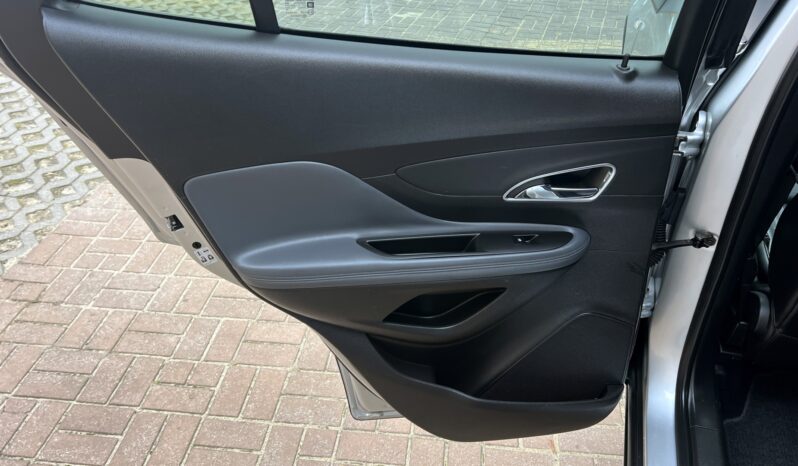 OPEL Mokka  | FWD (przód) | Manualna | 130 KM | Srebrny full