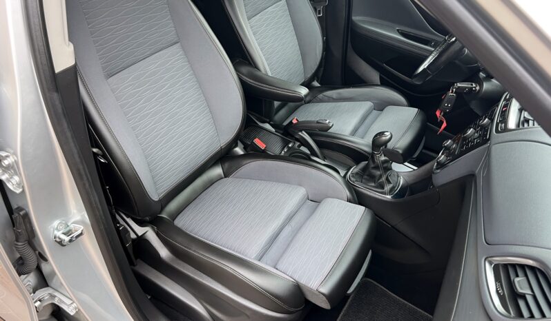 OPEL Mokka  | FWD (przód) | Manualna | 130 KM | Srebrny full